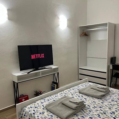 Al 106 Apartment Free Wi-Fi 5 Min Dalla Stazione ปาล์มเดดเซิร์ท ภายนอก รูปภาพ