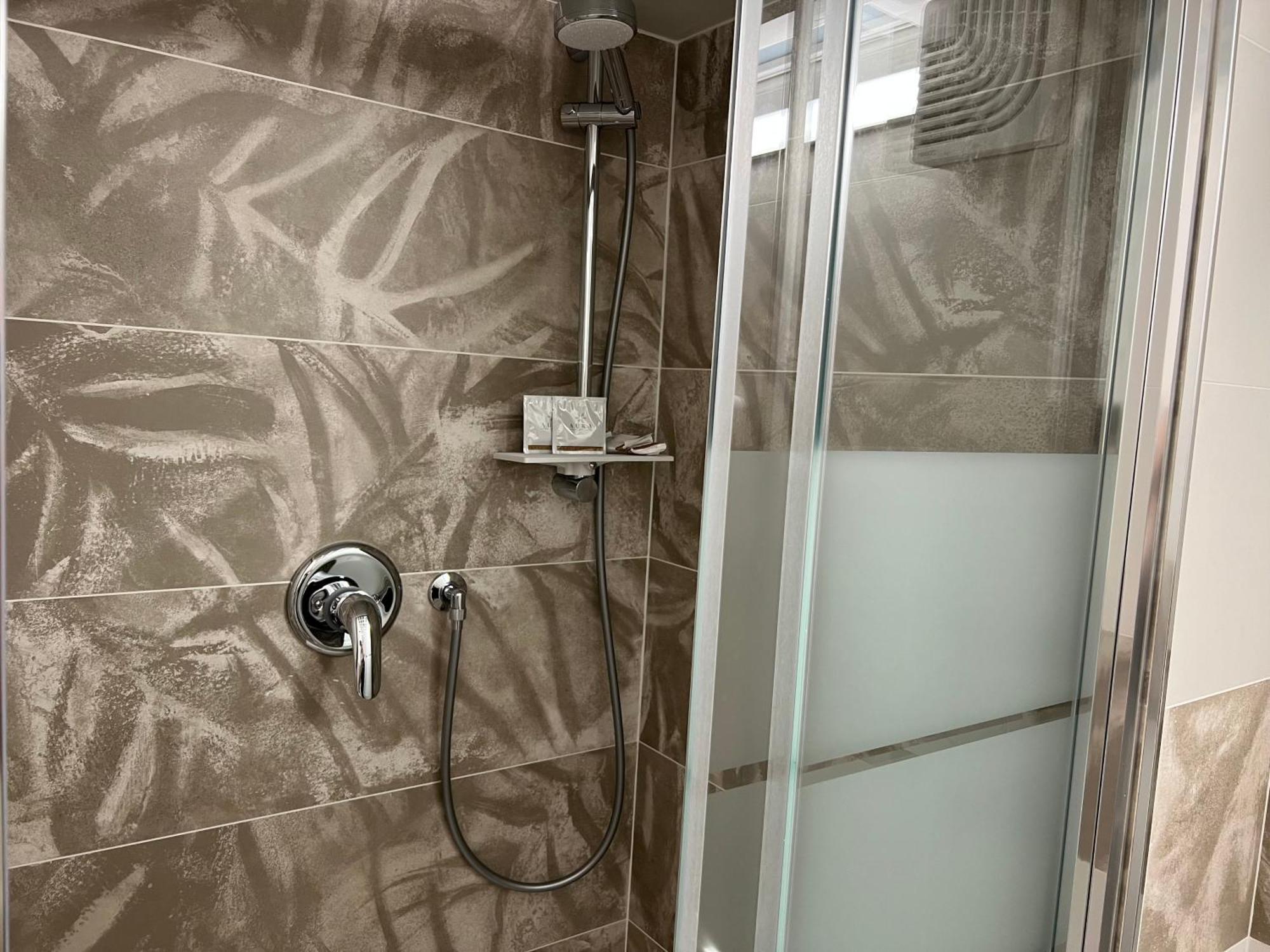 Al 106 Apartment Free Wi-Fi 5 Min Dalla Stazione ปาล์มเดดเซิร์ท ภายนอก รูปภาพ