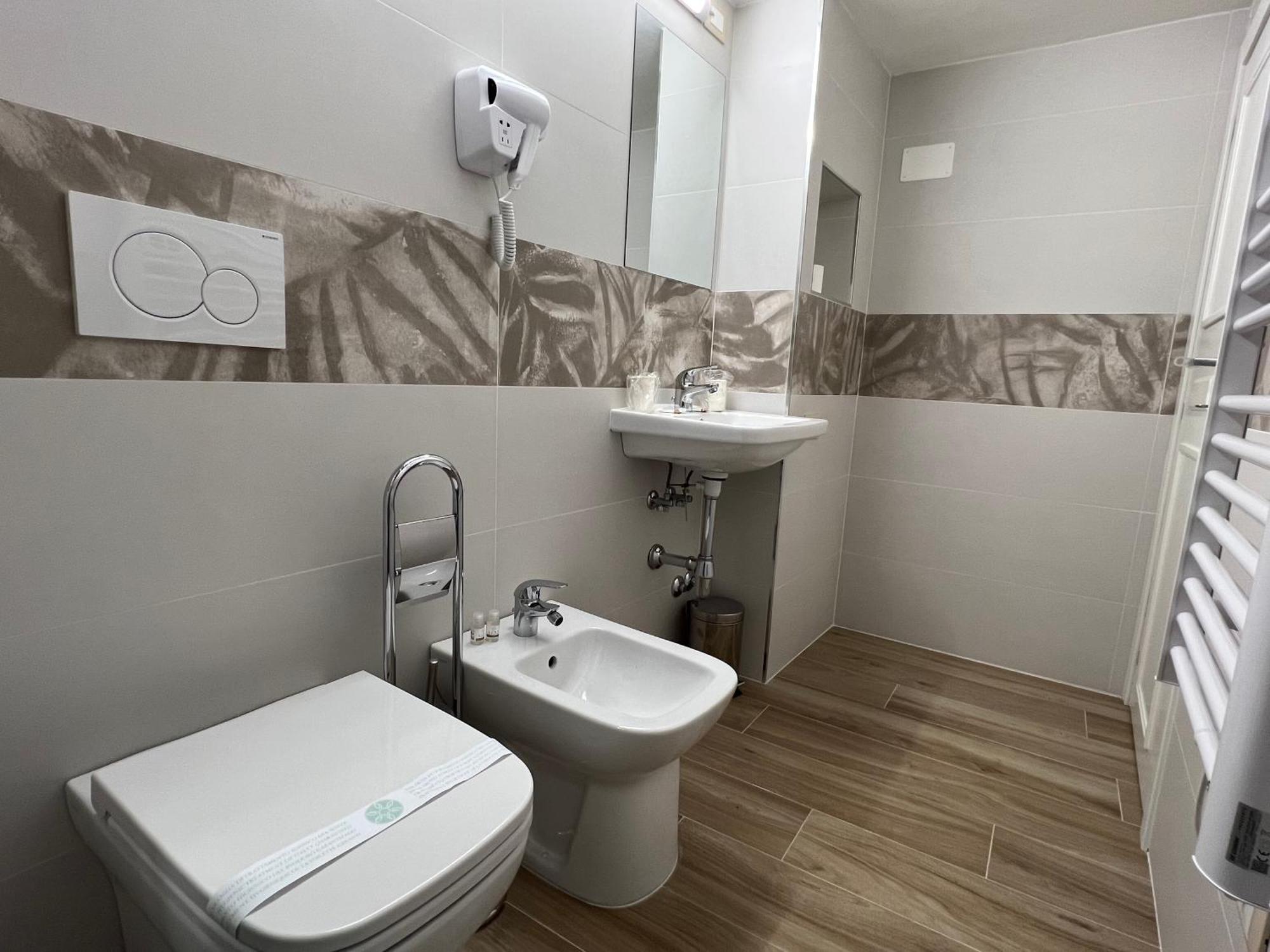 Al 106 Apartment Free Wi-Fi 5 Min Dalla Stazione ปาล์มเดดเซิร์ท ภายนอก รูปภาพ